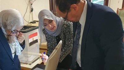إقبال المصريين بسفارة تيرانا للتصويت فى الانتخابات الرئاسية