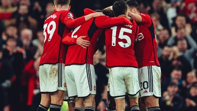 مانشستر يونايتد يواجه نيوكاسل في قمة نارية بالدوري الإنجليزي