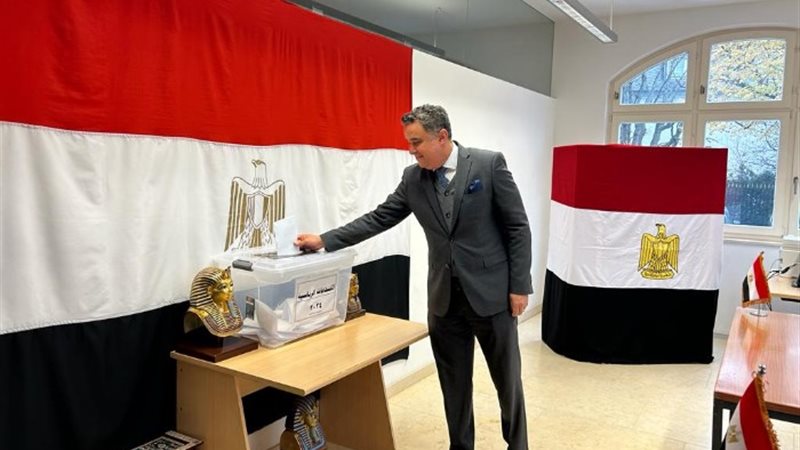 السفير محمد الملا