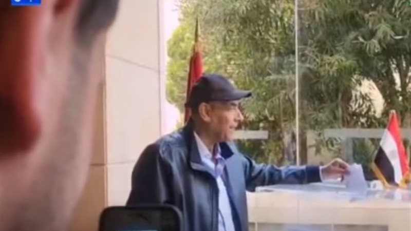 الفنان أحمد بدير