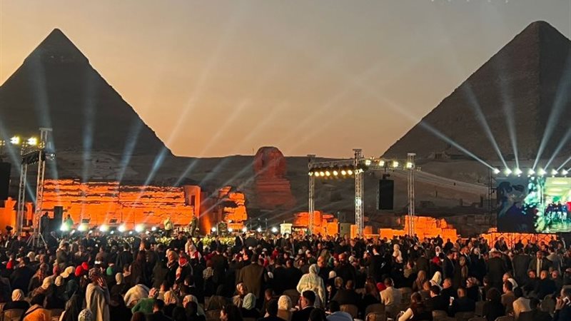 خلال المؤتمر