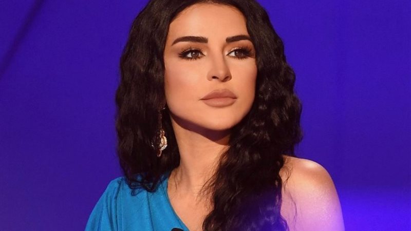 الفنانة اللبنانية ماجي بو غصن