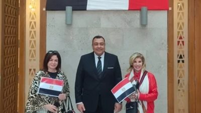 إلهام شاهين وهالة سرحان تشاركان بالانتخابات الرئاسية في تونس