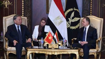 وزير الداخلية يستقبل نظيره الفيتنامي ويبحثان التعاون الأمنى