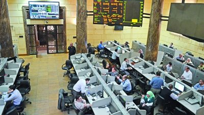 مؤشرات البورصة المصرية ترتفع في مستهل تعاملات الأحد