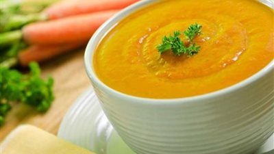 طريقة عمل شوربة العدس الدافئة بكل سهولة