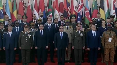 الرئيس السيسي يصل إلى مقر معرض إيديكس للصناعات الدفاعية والعسكرية