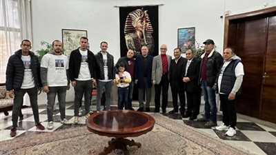 تحت زخات المطر.. المصريون يواصلون الإدلاء بأصواتهم في الانتخابات برومانيا