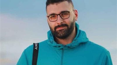 معتز عزايزة للشعوب العربية: «قهرتونا بسكوتكم.. لنا الله وبس»