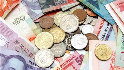 أسعار العملات الأجنبية والعربية اليوم الأربعاء 6-12-2023 بالبنوك