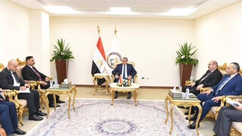 لقاءات وزير الإنتاج الحربي على هامش معرض إيديكس
