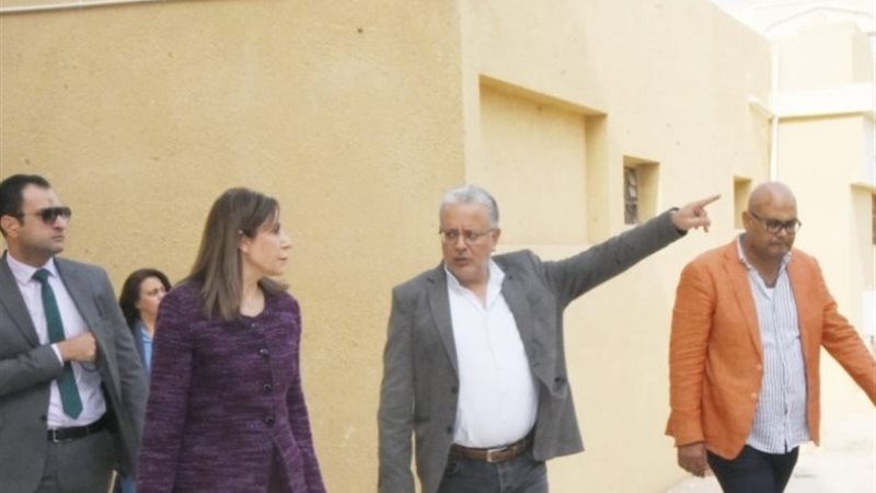 نفين الكيلاني وزيرة الثقافة