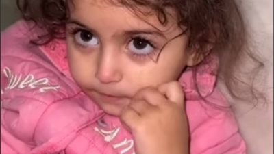 فقدت أمها وأخاها.. سيلا الطفلة الفلسطينية تثير حزن السوشيال ميديا