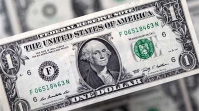 ارتفاع مفاجئ في سعر الدولار بالسوق السوداء