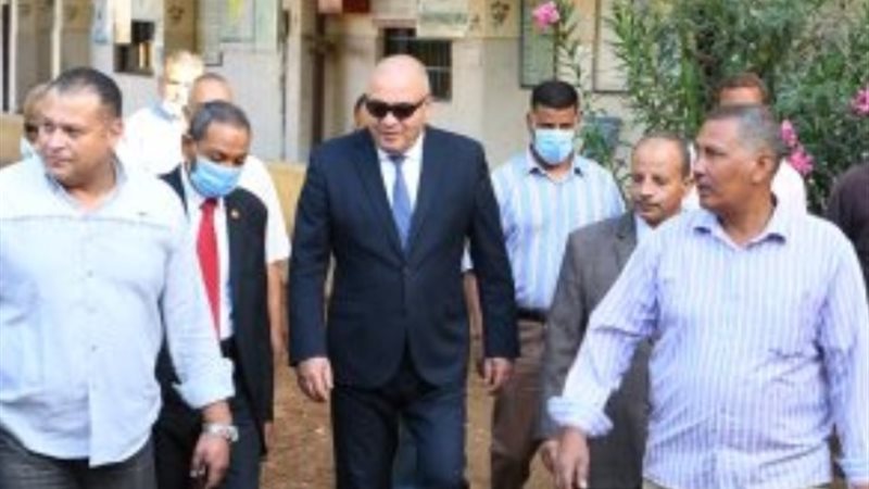 محافظ قنا ونائب المحافظ