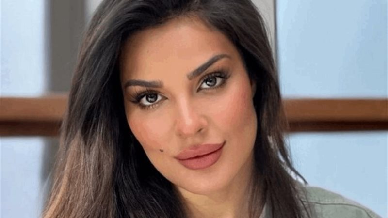 الفنانة اللبنانية نادين نجيم