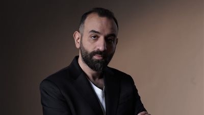 عمرو سلامة يعلن انطلاق تصوير أول مشاهد «شمس الزناتي»