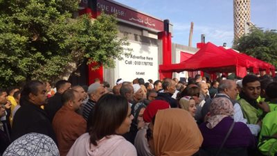 حشود انتخابية كبيرة في لجنة النادي الأهلي بالزمالك| صور