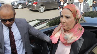 وزيرة التضامن تصل إلى اللجنة الانتخابية بالدقي للإدلاء بصوتها