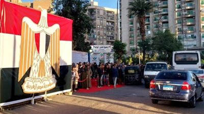 الانتخابات الرئاسية 2024.. مدرسة تحيا مصر تشهد إقبالًا كثيفًا من الناخبين| صور