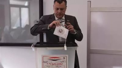 وزير السياحة والآثار يدلي بصوته في الانتخابات الرئاسية 2024