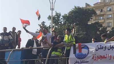 محمود الليثي يتجول بالعجوزة لدعوة المواطنين للمشاركة في الانتخابات