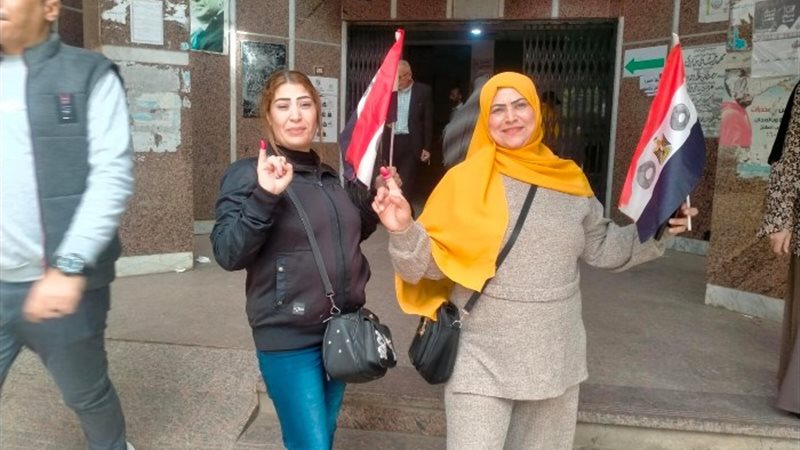 مدرسات يصوتنَّ