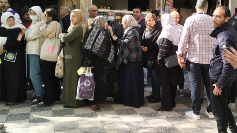 النساء الأكثر حضوراً في لجنة السيدة زينب