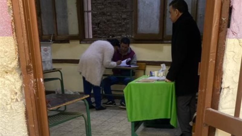 تيسير عملية الانتخاب للمواطنين داخل اللجنة