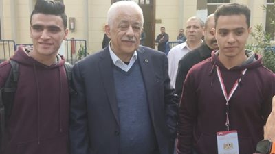 الدكتور  طارق شوقي يدلى بصوته في لجنة النادي الأهلي