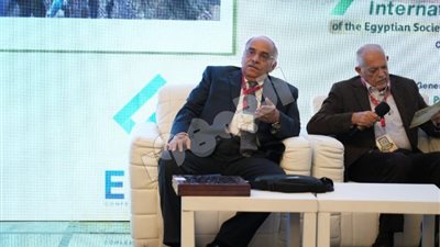 مستشار وزير الصحة للطوارئ: «يوجد لدينا 23000 سرير رعاية مركزة   »