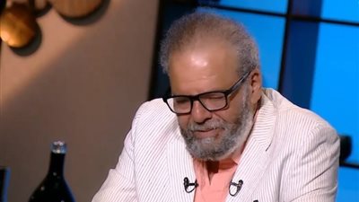 تشييع جنازة المخرج أحمد البدري من مسجد الحصري بعد صلاة الظهر