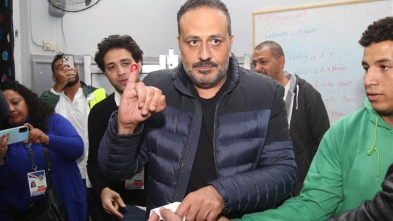 الفنان خالد سرحان