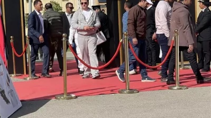 لجنة مدرسة مدينتي للغات بالقاهرة الجديد