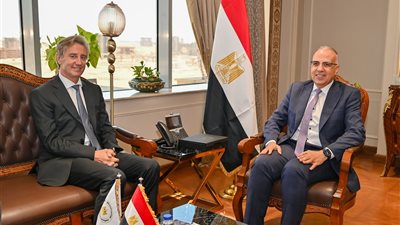 الري: إقامة حمايات بطول 69 كم في 5 محافظات بمواد صديقة للبيئة
