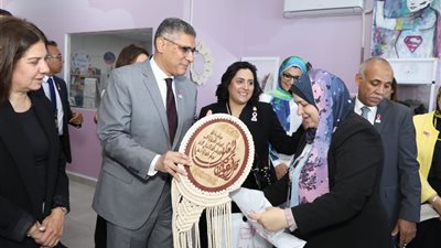 محافظ الجيزة يتفقد مستشفى 