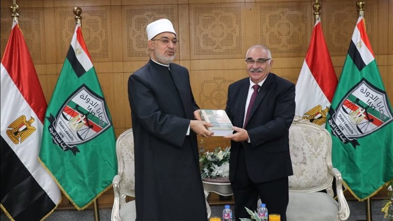 جانب من الزيارة