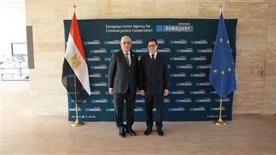 النائب العام يشارك في اجتماعات «اليوروميد» بلاهاي ويبحث التعاون مع «يوروچست»