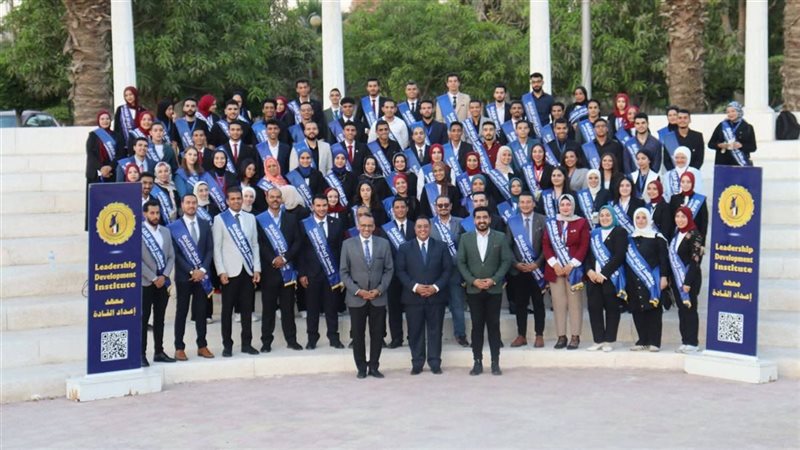 جانب من مشاركة الوفد الطلابي