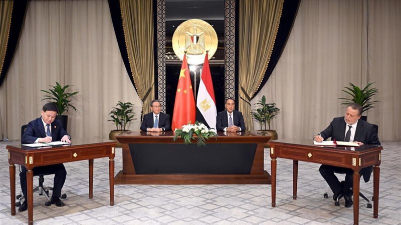  حسن عبد الله، محافظ البنك المركزي 
