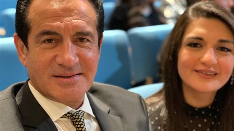 محمد ثروت وبنته