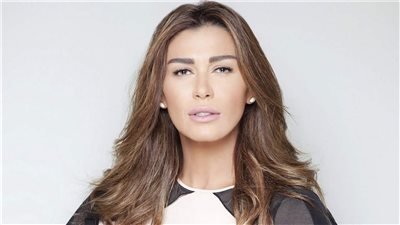 نادين الراسي تكشف سبب منعها من أولادها في لبنان.. تفاصيل