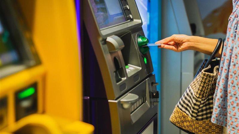ماكينات ATM