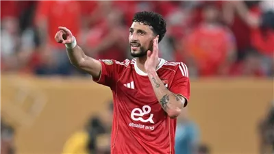 الأهلي يستبعد وسام أبو علي من معسكر تونس بعد تمرده