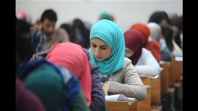  ما الفرق بين نظام البكالوريا المصرية والثانوية العامة؟