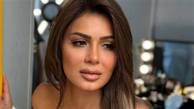 «بقت واحدة تانية».. نجلاء بدر تصدم الجمهور بإطلالة غريبة بعد عملية تجميل