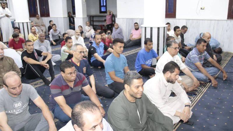 أثناء ندوة التوعية باوقاف الفيوم