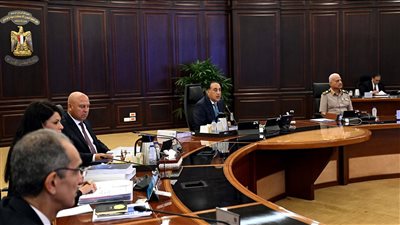 «الحكومة»: القطاع الخاص يهيمن على 83% من استثمارات الصناعة التحويلية في 2025/2026