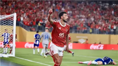 خطوة واحدة تفصل وسام أبو علي عن الرحيل من الأهلي (خاص)