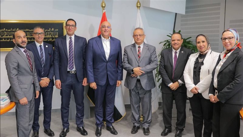 محافظ الإسكندرية ورئيس جهاز تنمية المشروعات